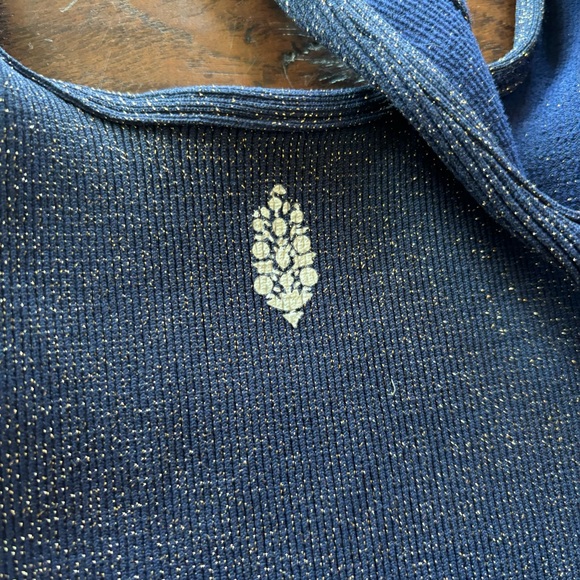 Free People Happiness Runs Square Neck Crop Tank M/L Navy Blue Lurex Sparkle - Picture 8 of 9